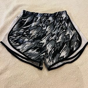 Women’s Medium Nike Dri-Fit shorts